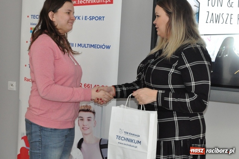 Zdjęcie w galerii na portalu naszraciborz.pl: Nauka i fun zawsze w parze, czyli Drzwi Otwarte Technikum TEB Edukacja wiadomości z regionu