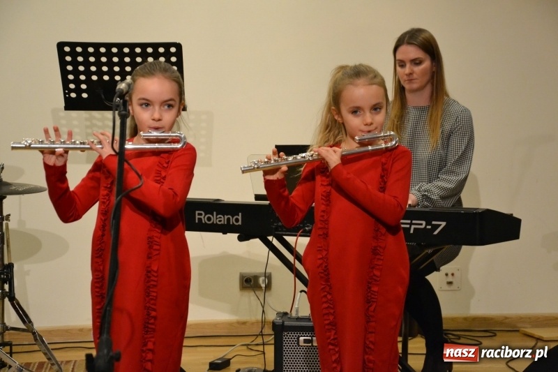 Zdjęcie w galerii na portalu naszraciborz.pl: Koncert Wiosenny na Zamku Piastowskim FOTO i WIDEO wiadomości z regionu