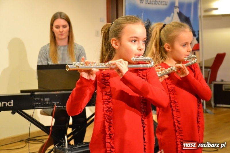 Zdjęcie w galerii na portalu naszraciborz.pl: Koncert Wiosenny na Zamku Piastowskim FOTO i WIDEO wiadomości z regionu