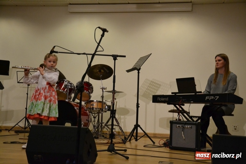 Zdjęcie w galerii na portalu naszraciborz.pl: Koncert Wiosenny na Zamku Piastowskim FOTO i WIDEO wiadomości z regionu