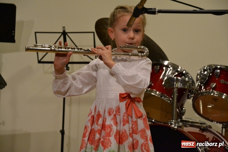Zdjęcie w galerii na portalu naszraciborz.pl: Koncert Wiosenny na Zamku Piastowskim FOTO i WIDEO wiadomości z regionu
