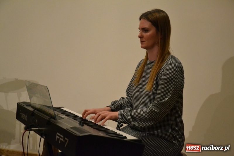 Zdjęcie w galerii na portalu naszraciborz.pl: Koncert Wiosenny na Zamku Piastowskim FOTO i WIDEO wiadomości z regionu