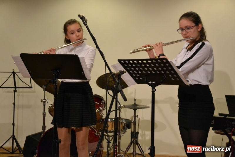 Zdjęcie w galerii na portalu naszraciborz.pl: Koncert Wiosenny na Zamku Piastowskim FOTO i WIDEO wiadomości z regionu