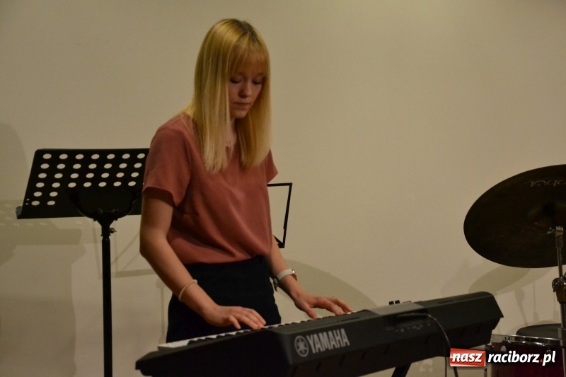 Zdjęcie w galerii na portalu naszraciborz.pl: Koncert Wiosenny na Zamku Piastowskim FOTO i WIDEO wiadomości z regionu