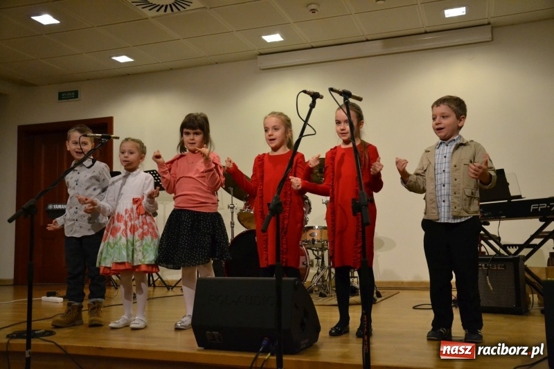 Zdjęcie w galerii na portalu naszraciborz.pl: Koncert Wiosenny na Zamku Piastowskim FOTO i WIDEO wiadomości z regionu