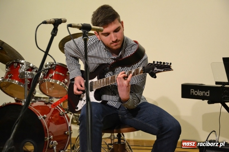 Zdjęcie w galerii na portalu naszraciborz.pl: Koncert Wiosenny na Zamku Piastowskim FOTO i WIDEO wiadomości z regionu