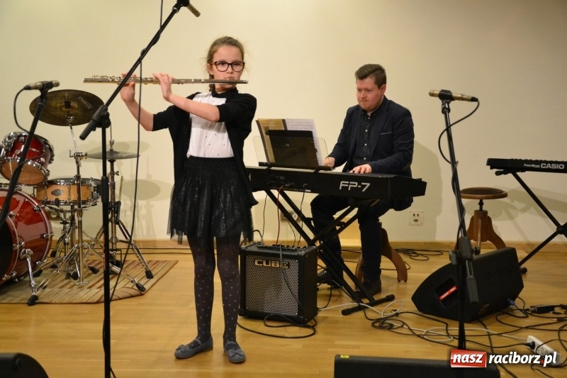 Zdjęcie w galerii na portalu naszraciborz.pl: Koncert Wiosenny na Zamku Piastowskim FOTO i WIDEO wiadomości z regionu