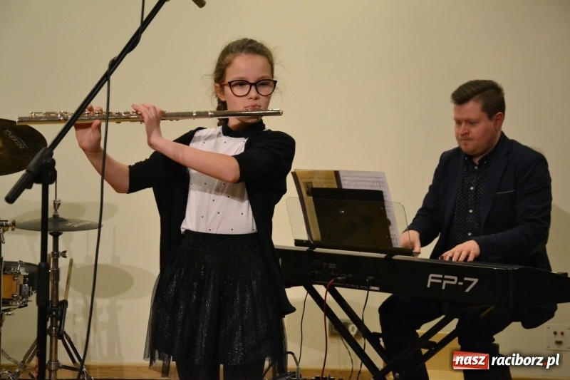 Zdjęcie w galerii na portalu naszraciborz.pl: Koncert Wiosenny na Zamku Piastowskim FOTO i WIDEO wiadomości z regionu