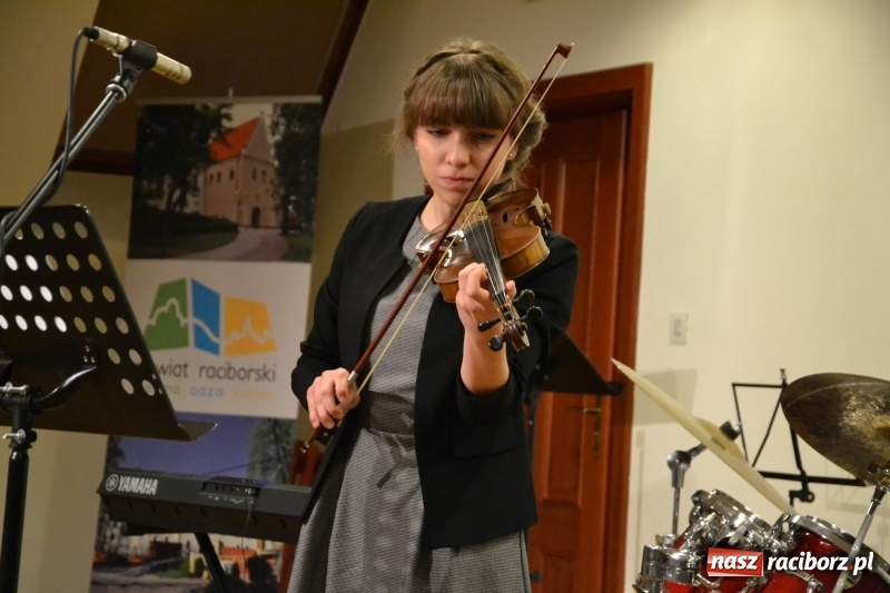 Zdjęcie w galerii na portalu naszraciborz.pl: Koncert Wiosenny na Zamku Piastowskim FOTO i WIDEO wiadomości z regionu