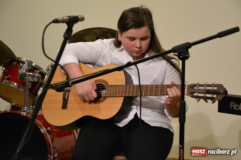 Zdjęcie w galerii na portalu naszraciborz.pl: Koncert Wiosenny na Zamku Piastowskim FOTO i WIDEO wiadomości z regionu