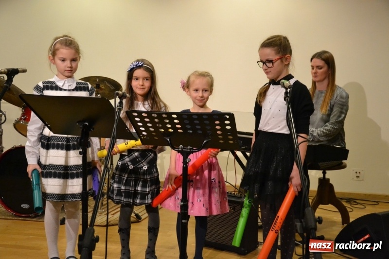 Zdjęcie w galerii na portalu naszraciborz.pl: Koncert Wiosenny na Zamku Piastowskim FOTO i WIDEO wiadomości z regionu