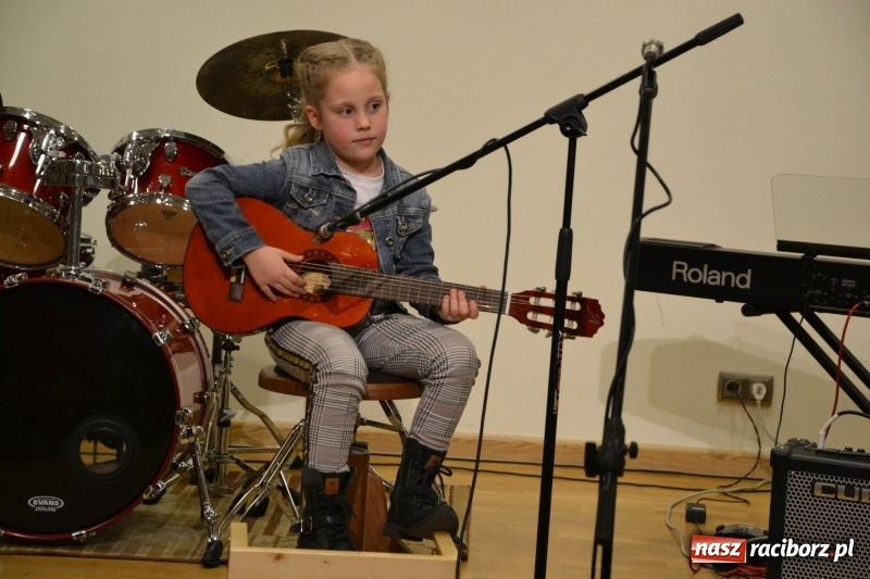 Zdjęcie w galerii na portalu naszraciborz.pl: Koncert Wiosenny na Zamku Piastowskim FOTO i WIDEO wiadomości z regionu