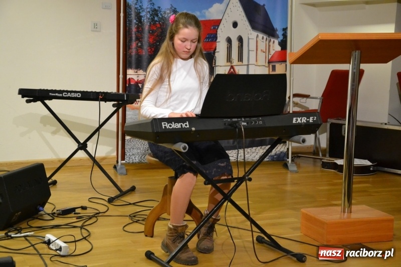 Zdjęcie w galerii na portalu naszraciborz.pl: Koncert Wiosenny na Zamku Piastowskim FOTO i WIDEO wiadomości z regionu