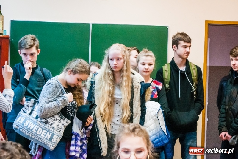 Zdjęcie w galerii na portalu naszraciborz.pl: Malarstwo, fotografia i grafika, czyli Dzień Otwarty raciborskiego Plastyka wiadomości z regionu