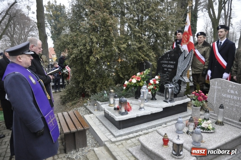 Zdjęcie w galerii na portalu naszraciborz.pl: Racibórz pamięta o Cichociemnych z AK. Patriotyczna uroczystość w poprawczaku wiadomości z regionu