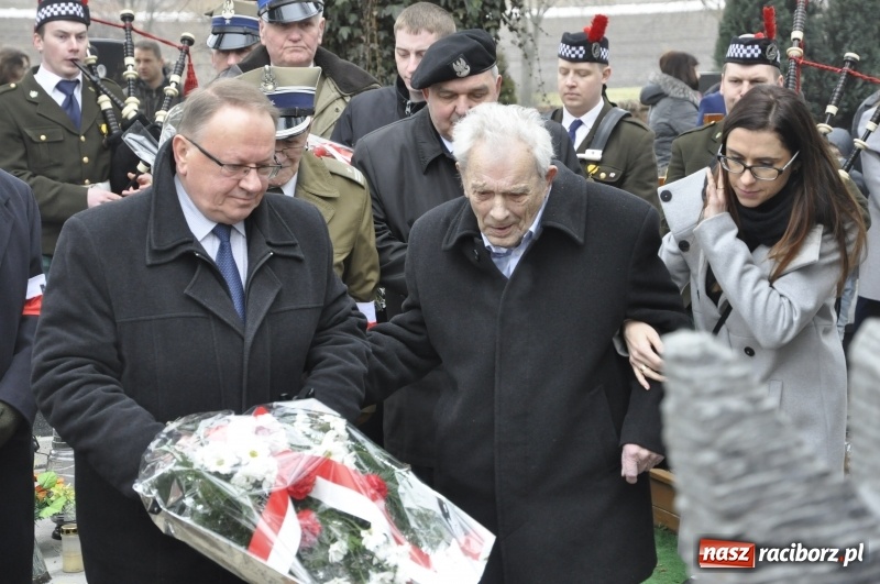 Zdjęcie w galerii na portalu naszraciborz.pl: Racibórz pamięta o Cichociemnych z AK. Patriotyczna uroczystość w poprawczaku wiadomości z regionu