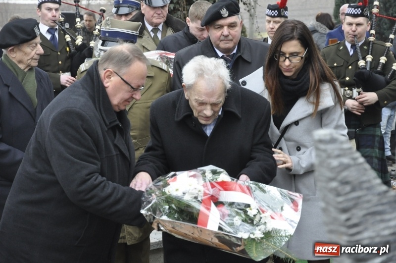 Zdjęcie w galerii na portalu naszraciborz.pl: Racibórz pamięta o Cichociemnych z AK. Patriotyczna uroczystość w poprawczaku wiadomości z regionu