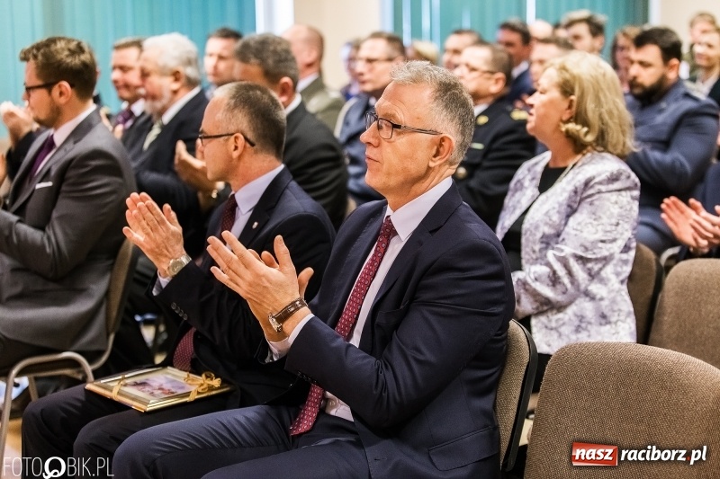 Zdjęcie w galerii na portalu naszraciborz.pl: Racibórz pamięta o Cichociemnych z AK. Patriotyczna uroczystość w poprawczaku wiadomości z regionu