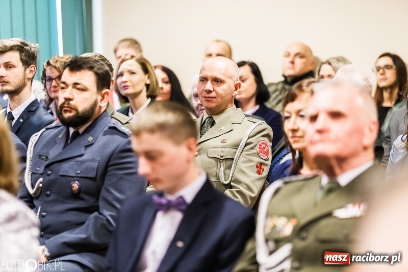 Zdjęcie w galerii na portalu naszraciborz.pl: Racibórz pamięta o Cichociemnych z AK. Patriotyczna uroczystość w poprawczaku wiadomości z regionu