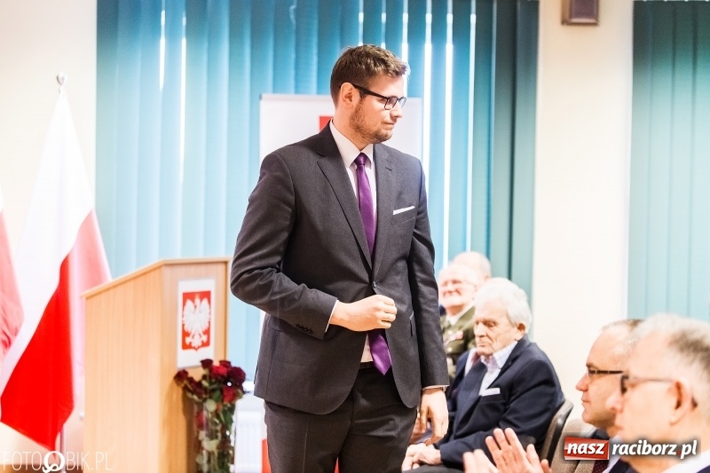 Zdjęcie w galerii na portalu naszraciborz.pl: Racibórz pamięta o Cichociemnych z AK. Patriotyczna uroczystość w poprawczaku wiadomości z regionu