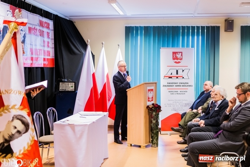 Zdjęcie w galerii na portalu naszraciborz.pl: Racibórz pamięta o Cichociemnych z AK. Patriotyczna uroczystość w poprawczaku wiadomości z regionu