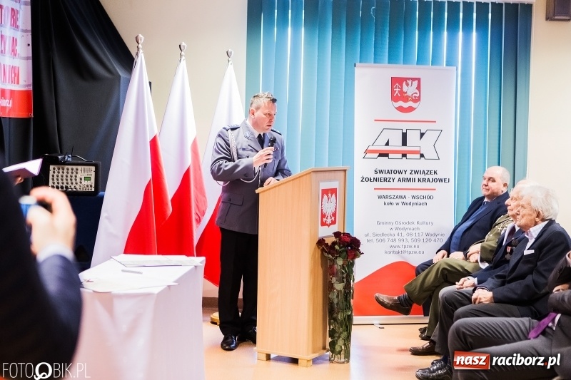 Zdjęcie w galerii na portalu naszraciborz.pl: Racibórz pamięta o Cichociemnych z AK. Patriotyczna uroczystość w poprawczaku wiadomości z regionu