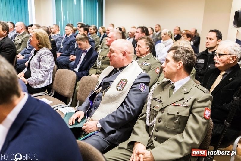 Zdjęcie w galerii na portalu naszraciborz.pl: Racibórz pamięta o Cichociemnych z AK. Patriotyczna uroczystość w poprawczaku wiadomości z regionu