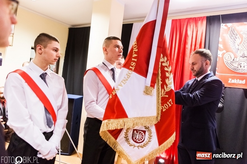 Zdjęcie w galerii na portalu naszraciborz.pl: Racibórz pamięta o Cichociemnych z AK. Patriotyczna uroczystość w poprawczaku wiadomości z regionu