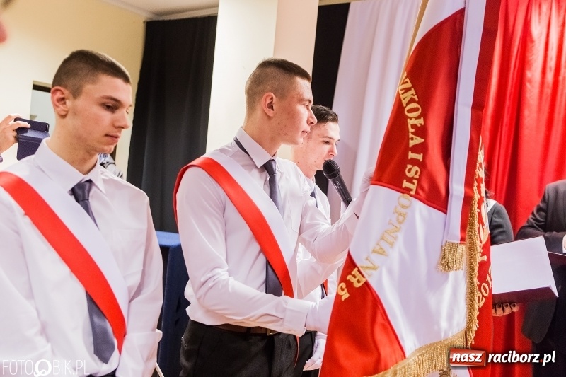 Zdjęcie w galerii na portalu naszraciborz.pl: Racibórz pamięta o Cichociemnych z AK. Patriotyczna uroczystość w poprawczaku wiadomości z regionu