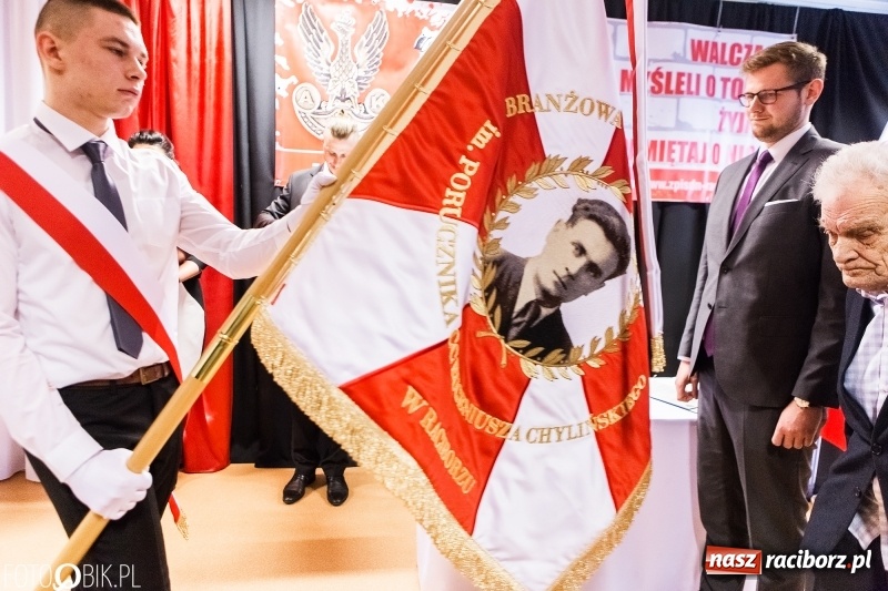 Zdjęcie w galerii na portalu naszraciborz.pl: Racibórz pamięta o Cichociemnych z AK. Patriotyczna uroczystość w poprawczaku wiadomości z regionu