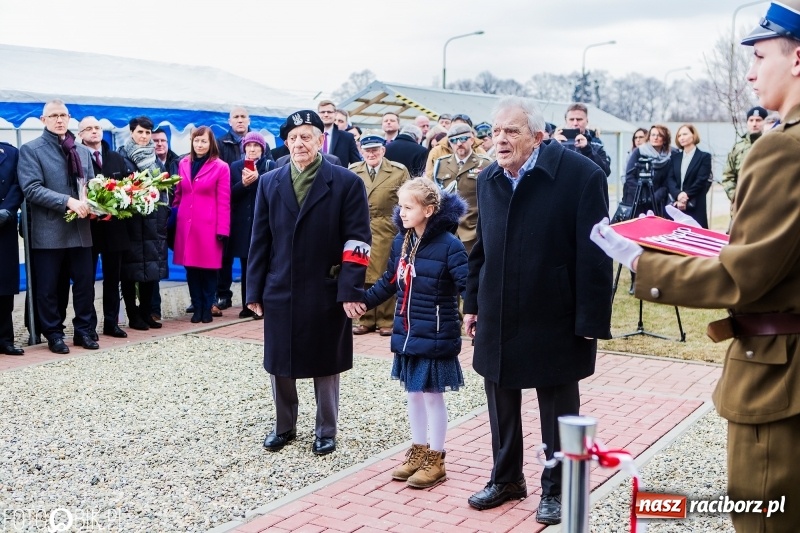 Zdjęcie w galerii na portalu naszraciborz.pl: Racibórz pamięta o Cichociemnych z AK. Patriotyczna uroczystość w poprawczaku wiadomości z regionu