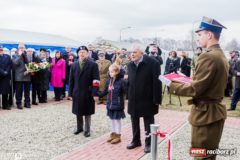Zdjęcie w galerii na portalu naszraciborz.pl: Racibórz pamięta o Cichociemnych z AK. Patriotyczna uroczystość w poprawczaku wiadomości z regionu