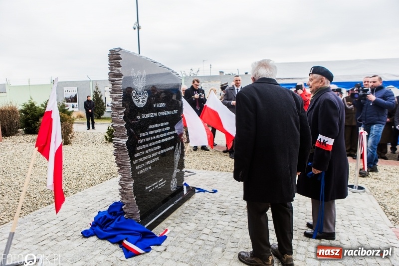 Zdjęcie w galerii na portalu naszraciborz.pl: Racibórz pamięta o Cichociemnych z AK. Patriotyczna uroczystość w poprawczaku wiadomości z regionu