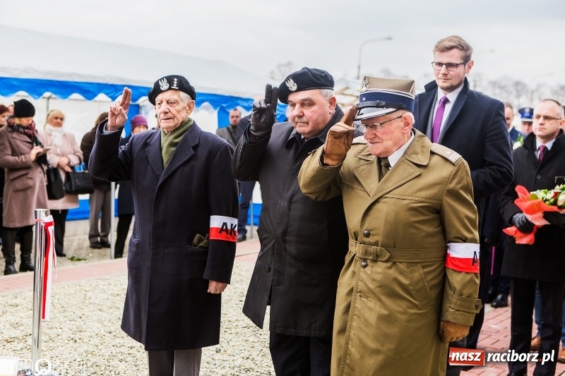 Zdjęcie w galerii na portalu naszraciborz.pl: Racibórz pamięta o Cichociemnych z AK. Patriotyczna uroczystość w poprawczaku wiadomości z regionu