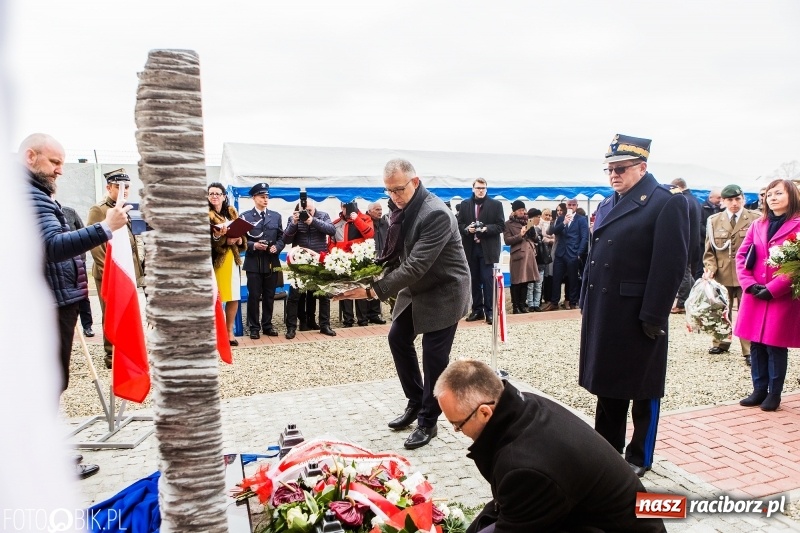 Zdjęcie w galerii na portalu naszraciborz.pl: Racibórz pamięta o Cichociemnych z AK. Patriotyczna uroczystość w poprawczaku wiadomości z regionu
