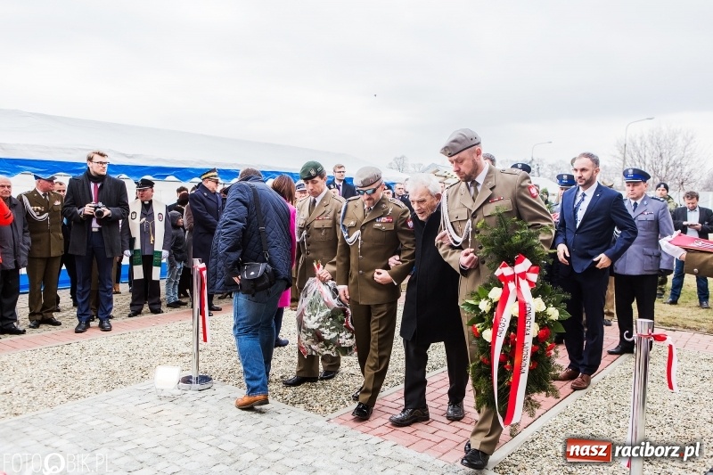 Zdjęcie w galerii na portalu naszraciborz.pl: Racibórz pamięta o Cichociemnych z AK. Patriotyczna uroczystość w poprawczaku wiadomości z regionu