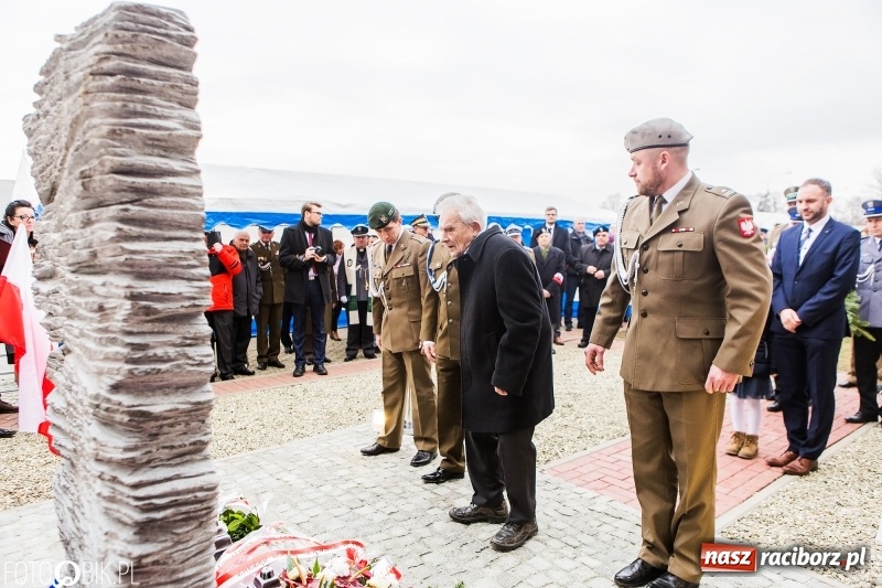 Zdjęcie w galerii na portalu naszraciborz.pl: Racibórz pamięta o Cichociemnych z AK. Patriotyczna uroczystość w poprawczaku wiadomości z regionu