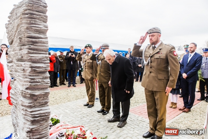 Zdjęcie w galerii na portalu naszraciborz.pl: Racibórz pamięta o Cichociemnych z AK. Patriotyczna uroczystość w poprawczaku wiadomości z regionu