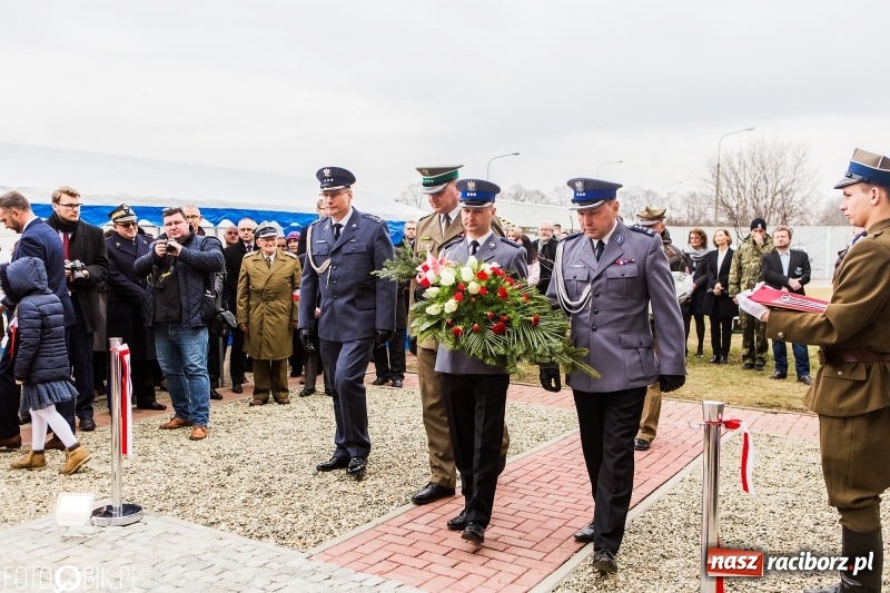 Zdjęcie w galerii na portalu naszraciborz.pl: Racibórz pamięta o Cichociemnych z AK. Patriotyczna uroczystość w poprawczaku wiadomości z regionu