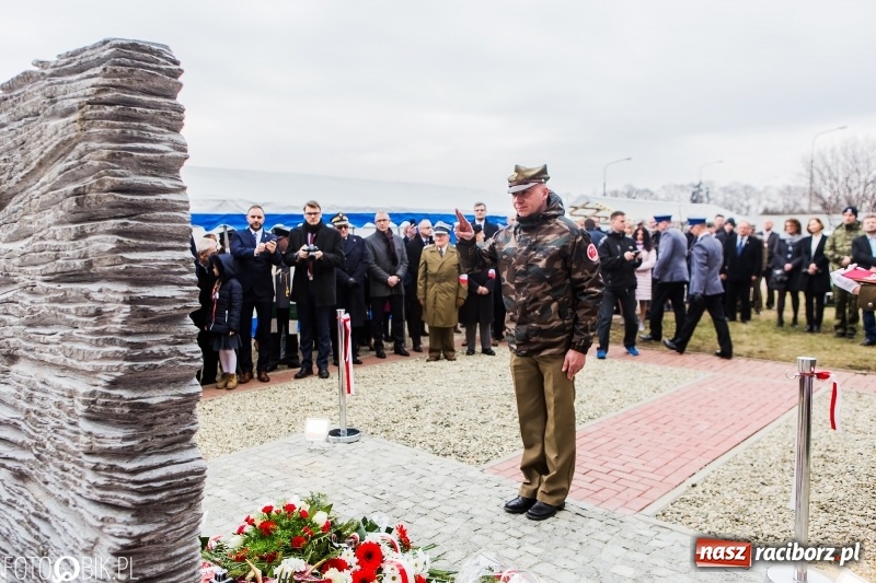 Zdjęcie w galerii na portalu naszraciborz.pl: Racibórz pamięta o Cichociemnych z AK. Patriotyczna uroczystość w poprawczaku wiadomości z regionu