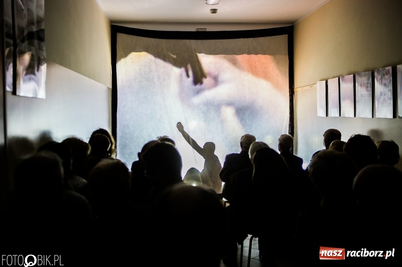 Zdjęcie w galerii na portalu naszraciborz.pl: Racibórz pamięta o Cichociemnych z AK. Patriotyczna uroczystość w poprawczaku wiadomości z regionu