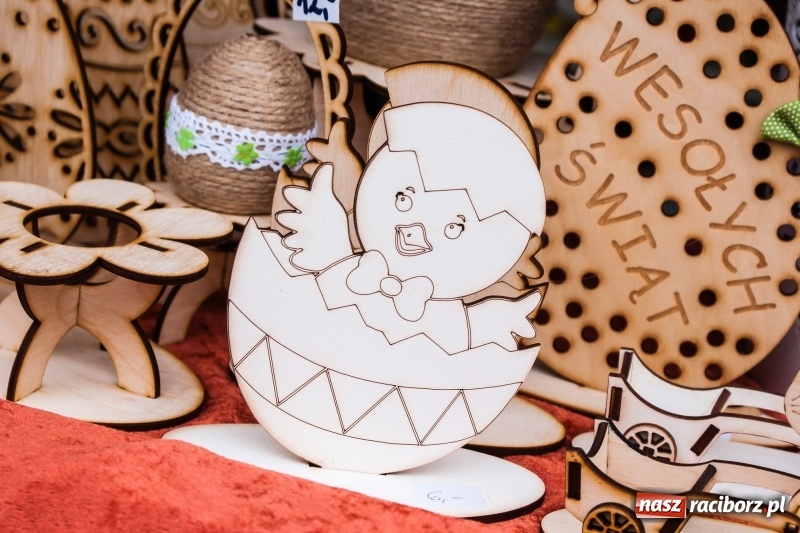 Zdjęcie w galerii na portalu naszraciborz.pl: Na Rynku ruszył raciborski Jarmark Wielkanocny. Potrwa do niedzieli wiadomości z regionu
