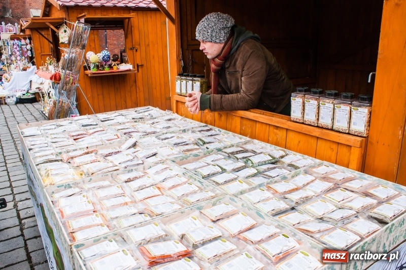 Zdjęcie w galerii na portalu naszraciborz.pl: Na Rynku ruszył raciborski Jarmark Wielkanocny. Potrwa do niedzieli wiadomości z regionu