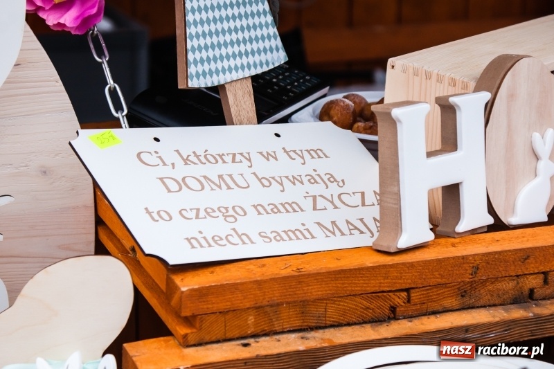 Zdjęcie w galerii na portalu naszraciborz.pl: Na Rynku ruszył raciborski Jarmark Wielkanocny. Potrwa do niedzieli wiadomości z regionu