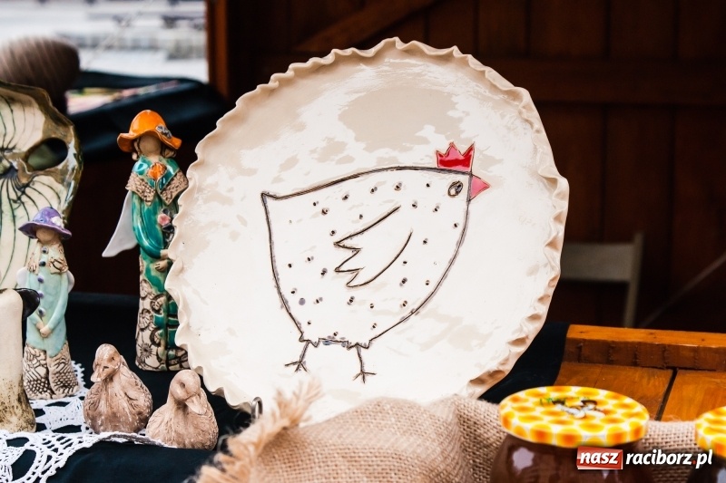 Zdjęcie w galerii na portalu naszraciborz.pl: Na Rynku ruszył raciborski Jarmark Wielkanocny. Potrwa do niedzieli wiadomości z regionu
