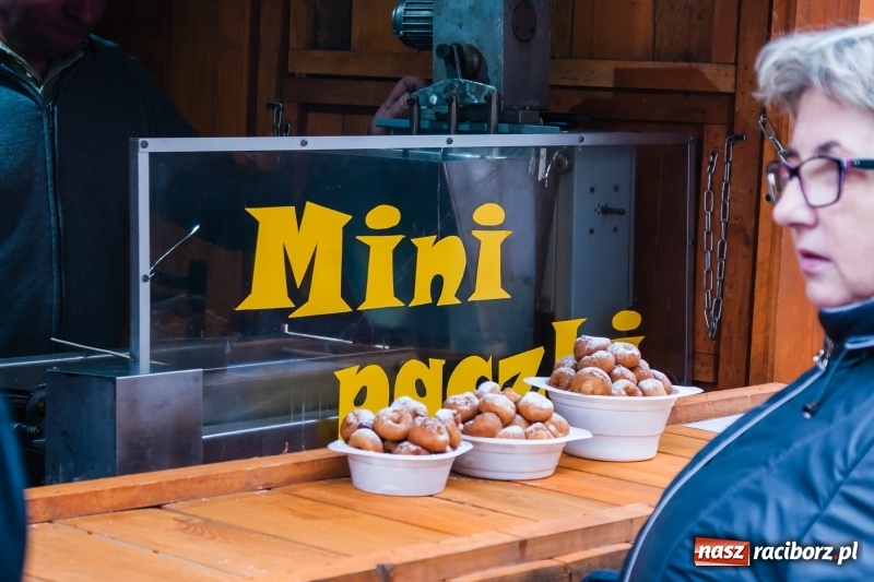 Zdjęcie w galerii na portalu naszraciborz.pl: Na Rynku ruszył raciborski Jarmark Wielkanocny. Potrwa do niedzieli wiadomości z regionu