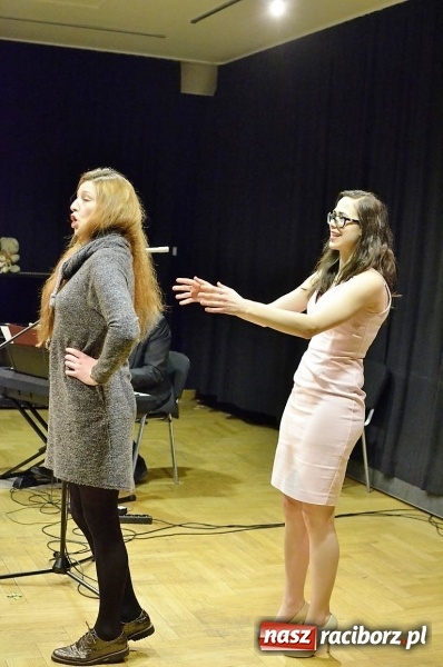 Zdjęcie w galerii na portalu naszraciborz.pl: Żeńskie głosy - koncert umuzykalniający w RCK wiadomości z regionu