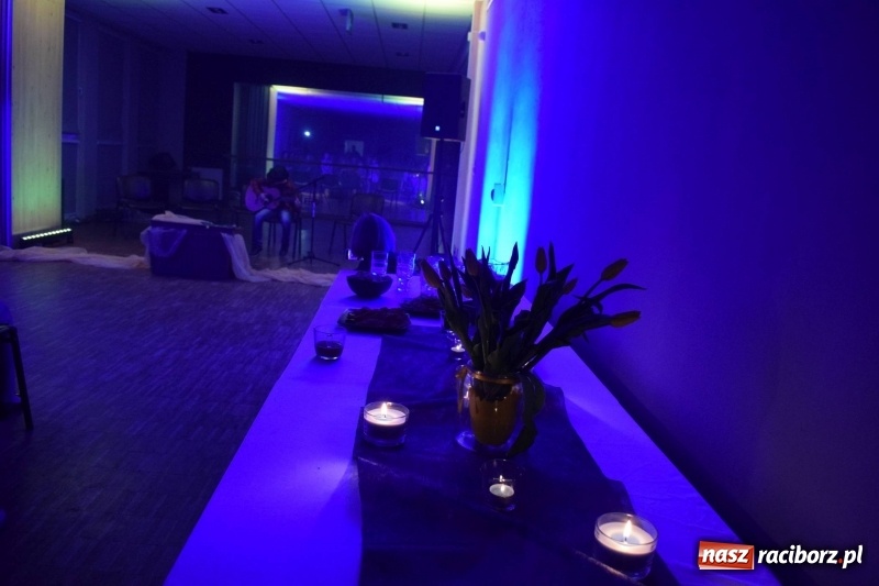 Zdjęcie w galerii na portalu naszraciborz.pl: Magiczny recital muzyczny w Kuźni Raciborskiej  wiadomości z regionu