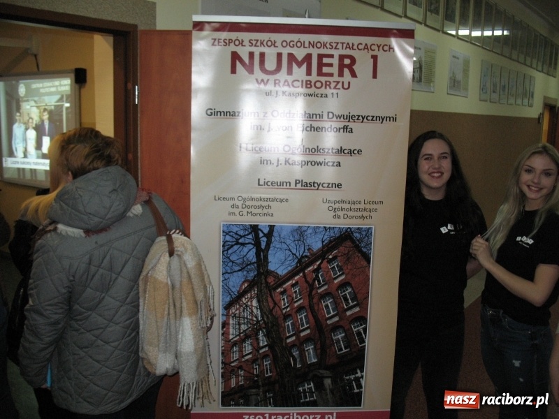 Zdjęcie w galerii na portalu naszraciborz.pl: Targi edukacyjne w Szkole Podstawowej w Pietrowicach Wielkich wiadomości z regionu