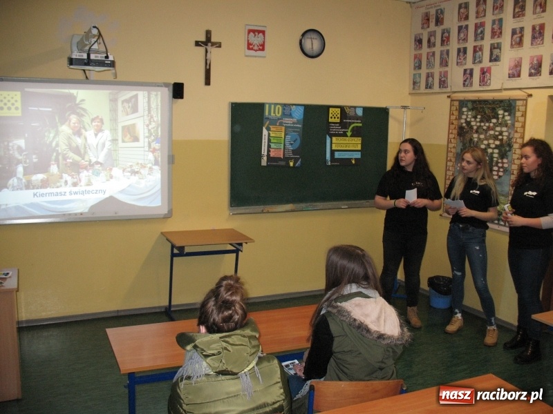 Zdjęcie w galerii na portalu naszraciborz.pl: Targi edukacyjne w Szkole Podstawowej w Pietrowicach Wielkich wiadomości z regionu